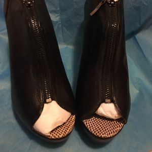 Mor Koren Black Leather Platform Stiletto Shoes